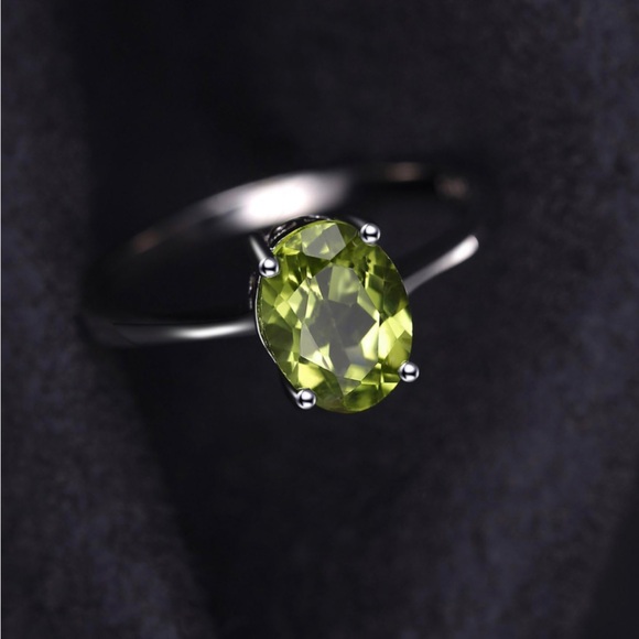 Genuine 1 Carat Peridot Oval Solitaire ~August Birthstone Ring ~ Dainty Wedding - Picture 14 of 16